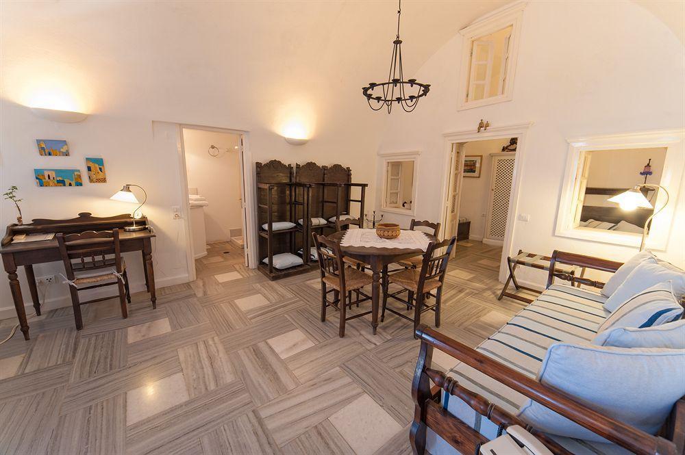 Cori Rigas Suites Fira  Extérieur photo