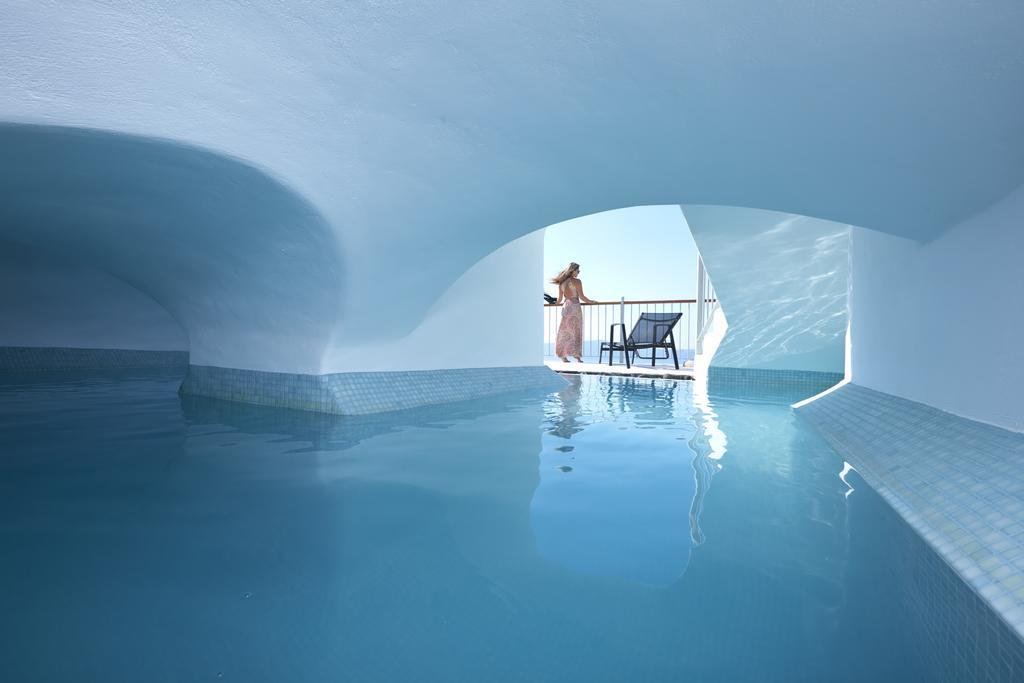 Cori Rigas Suites Fira  Extérieur photo