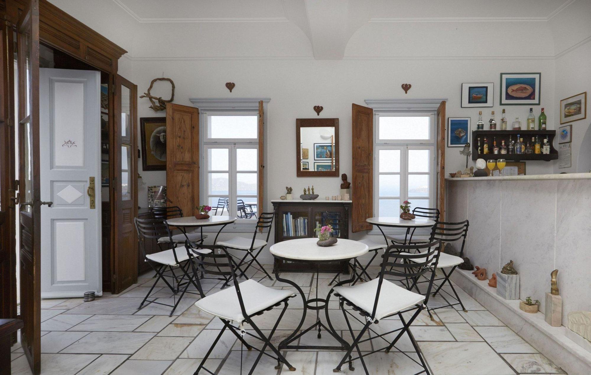 Cori Rigas Suites Fira  Extérieur photo