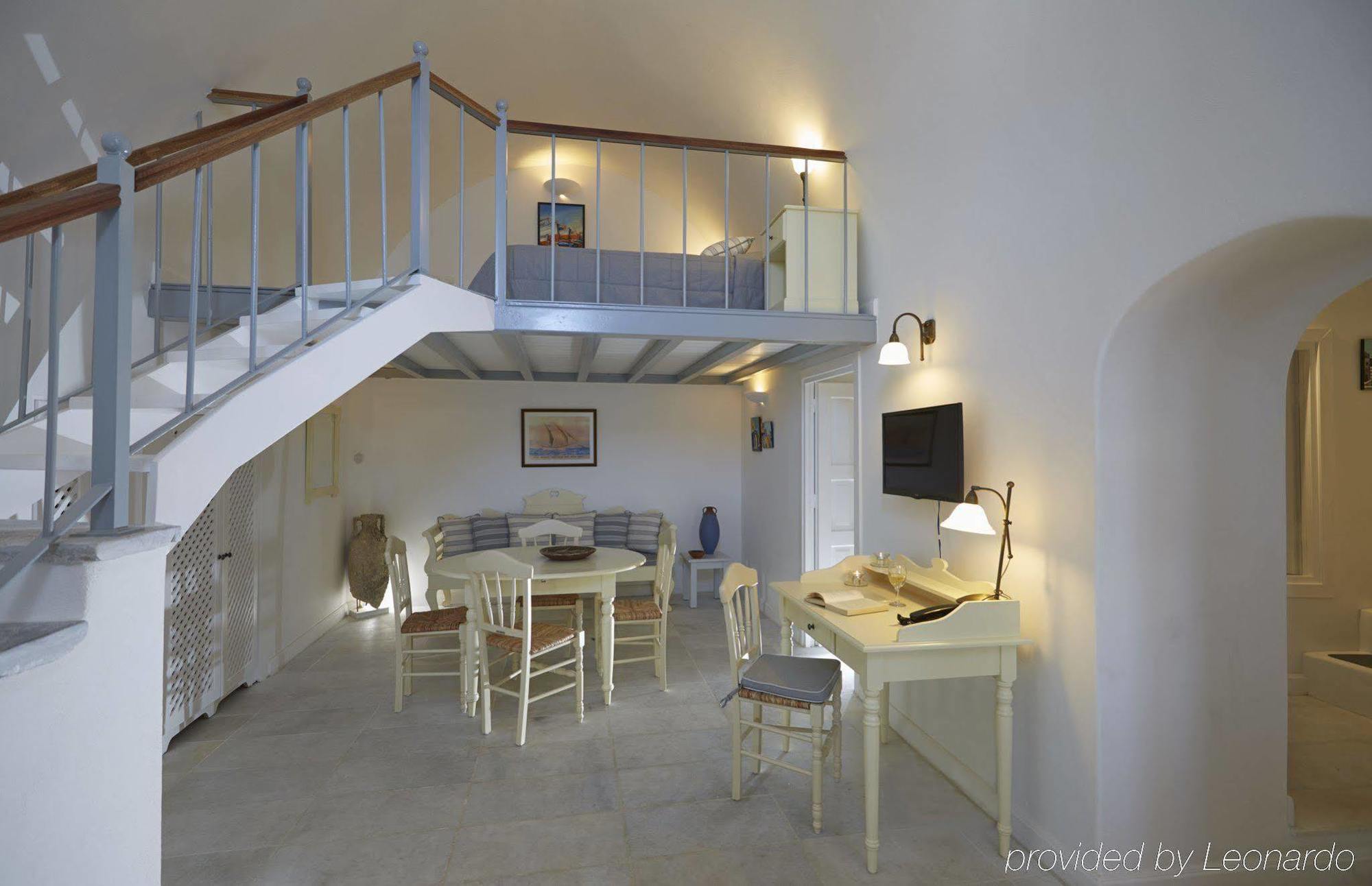 Cori Rigas Suites Fira  Extérieur photo